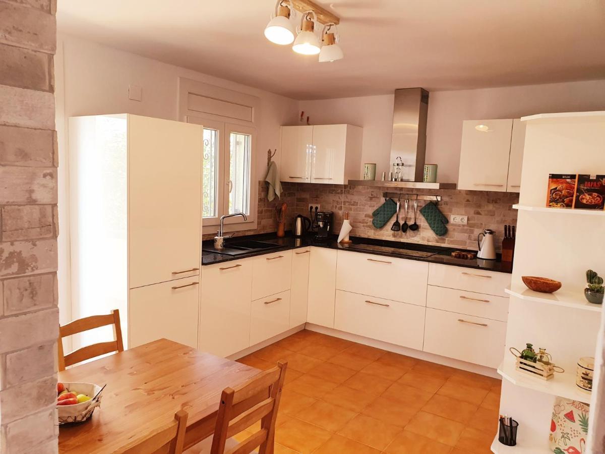 New Holiday House "Casa Mialina" With Private Pool, 300M To Beach Cambrils Dış mekan fotoğraf