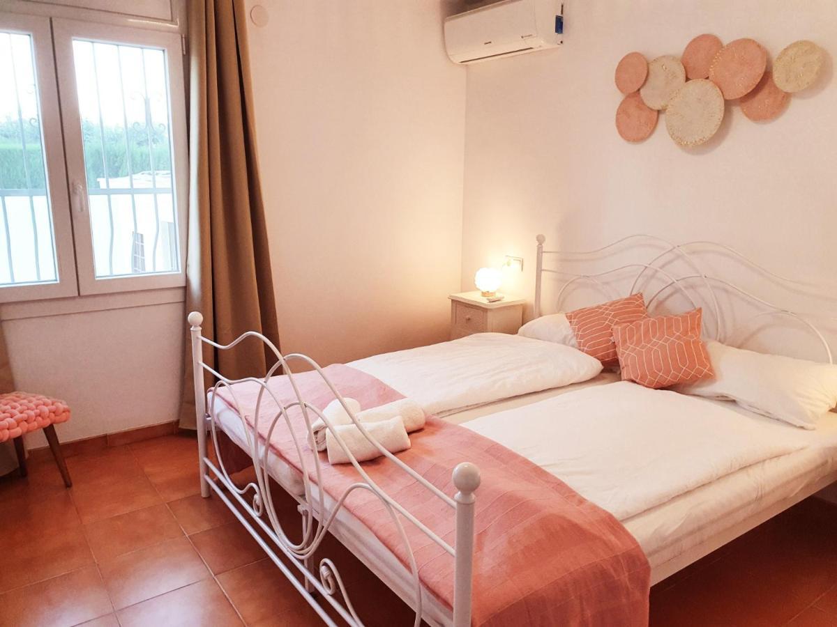 New Holiday House "Casa Mialina" With Private Pool, 300M To Beach Cambrils Dış mekan fotoğraf