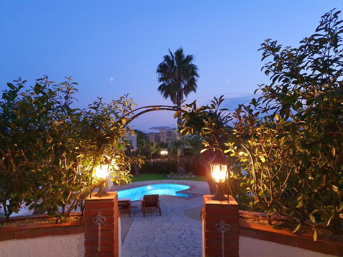 New Holiday House "Casa Mialina" With Private Pool, 300M To Beach Cambrils Dış mekan fotoğraf