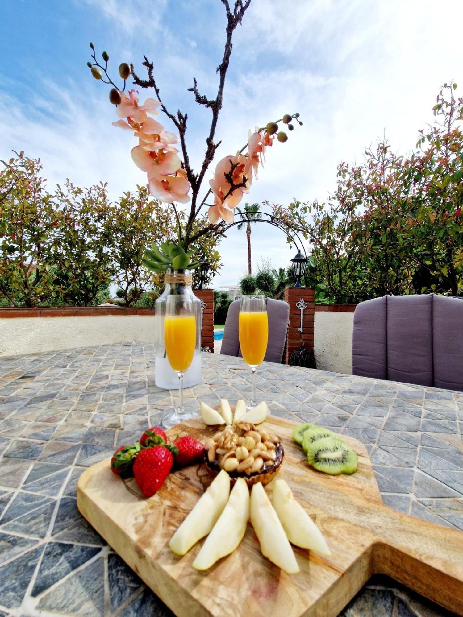 New Holiday House "Casa Mialina" With Private Pool, 300M To Beach Cambrils Dış mekan fotoğraf